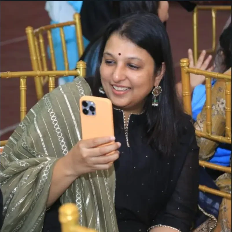 Profile picture of Sarah R.